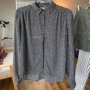 H&M long sleeve black and white button down shirt blouse - size 4